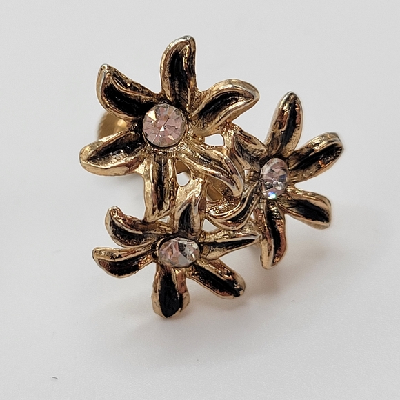 Vintage Rhinestone Flower Triad Cluster Black Gold Tone Screwback Earrings - Picture 4 of 7